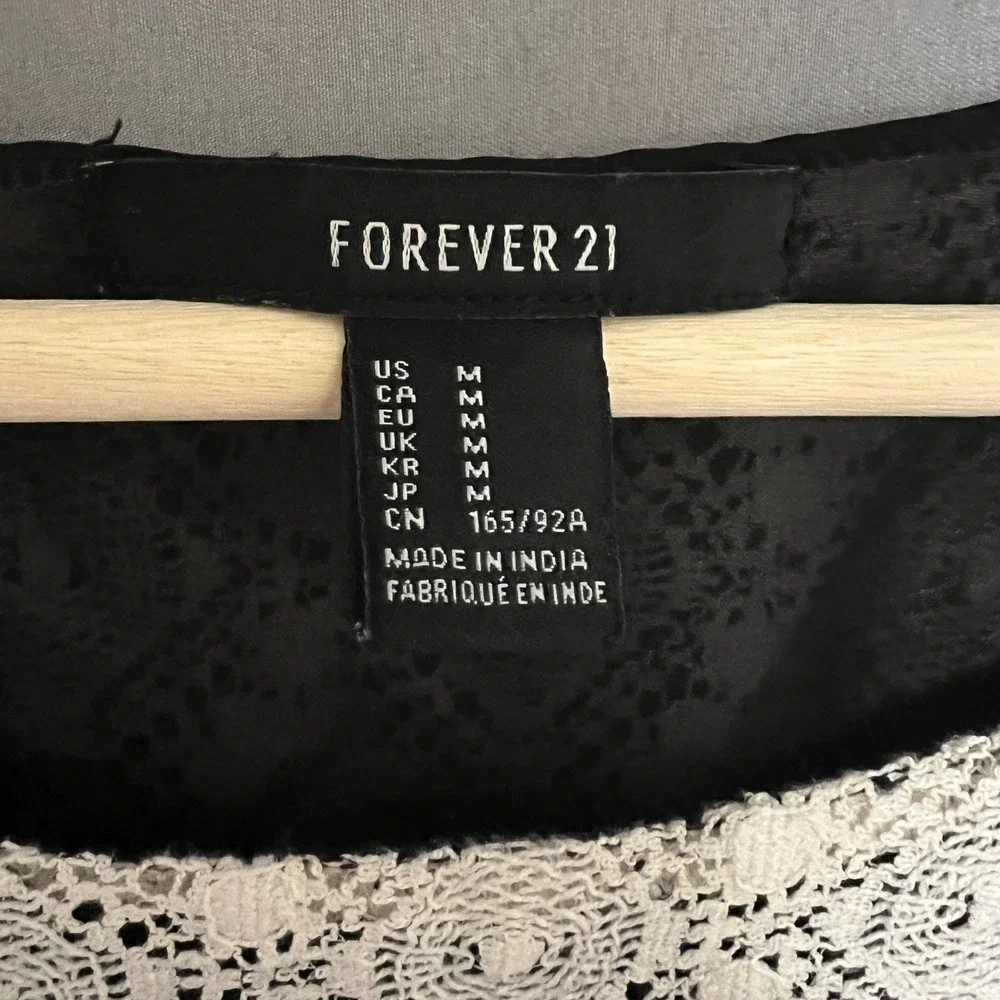 Forever 21 Babydoll Ivory Lace Dress Black Belt Sleeveless Summer Dress‎ Medium
